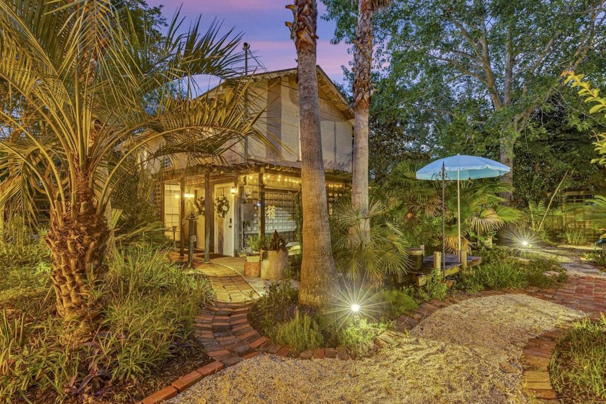 Bare Feet Bungalow -Close To Beach & Dog Friendly Gulfport Exterior foto