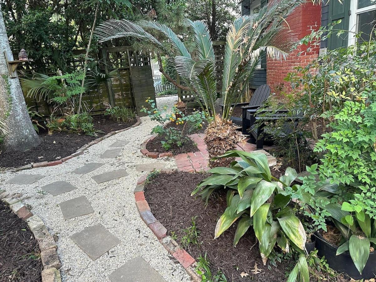 Bare Feet Bungalow -Close To Beach & Dog Friendly Gulfport Exterior foto