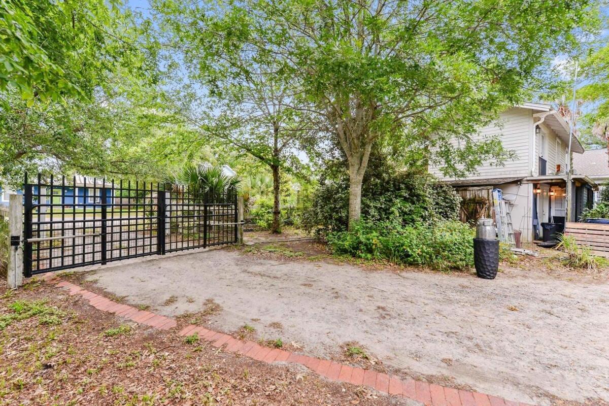 Bare Feet Bungalow -Close To Beach & Dog Friendly Gulfport Exterior foto