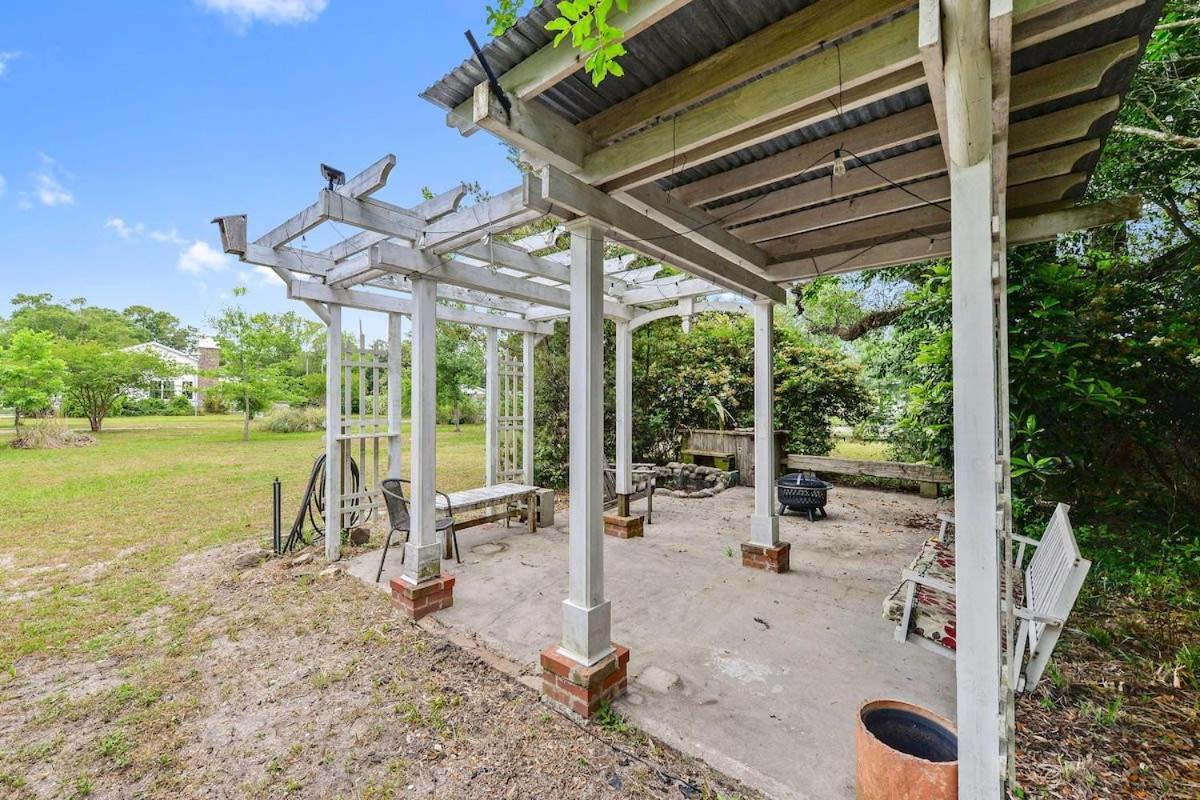 Bare Feet Bungalow -Close To Beach & Dog Friendly Gulfport Exterior foto