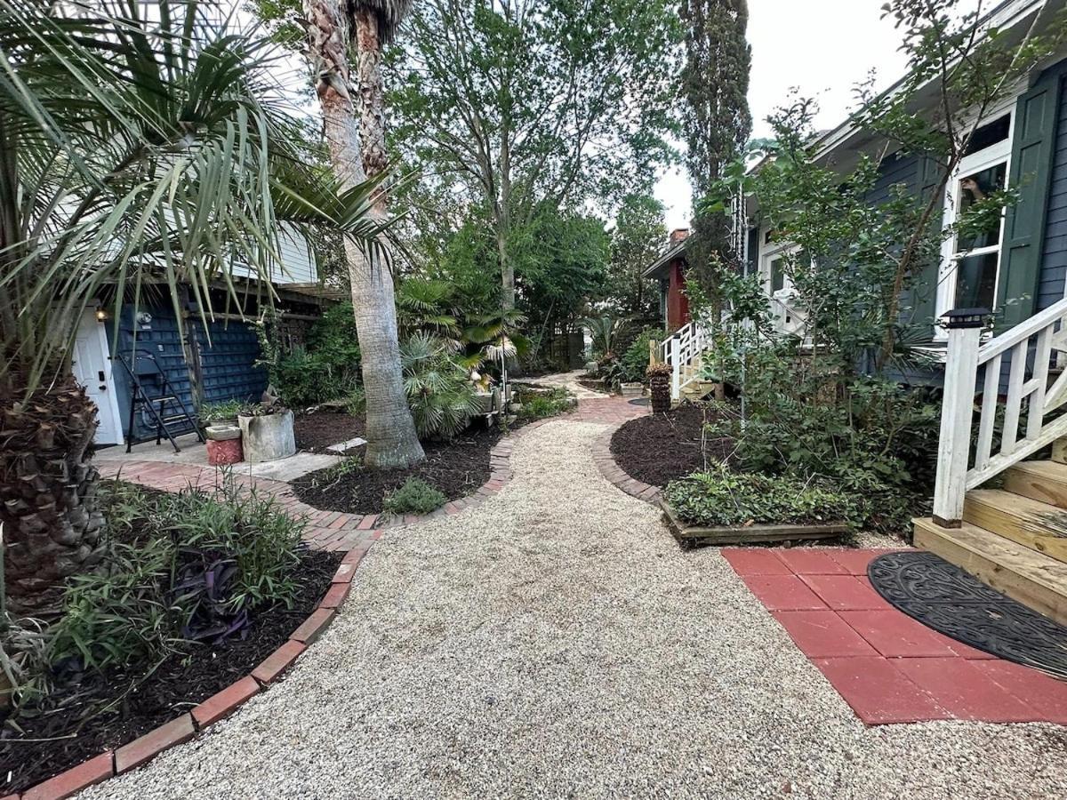 Bare Feet Bungalow -Close To Beach & Dog Friendly Gulfport Exterior foto