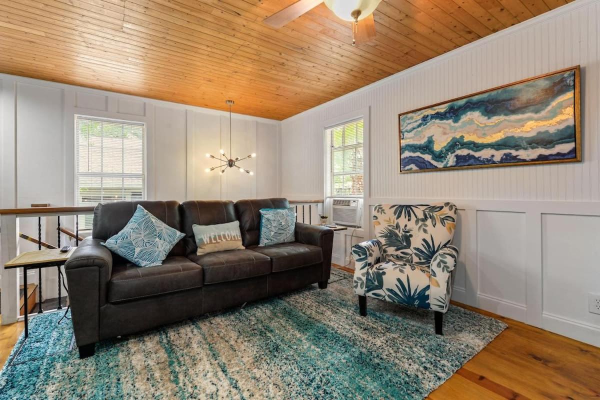 Bare Feet Bungalow -Close To Beach & Dog Friendly Gulfport Exterior foto